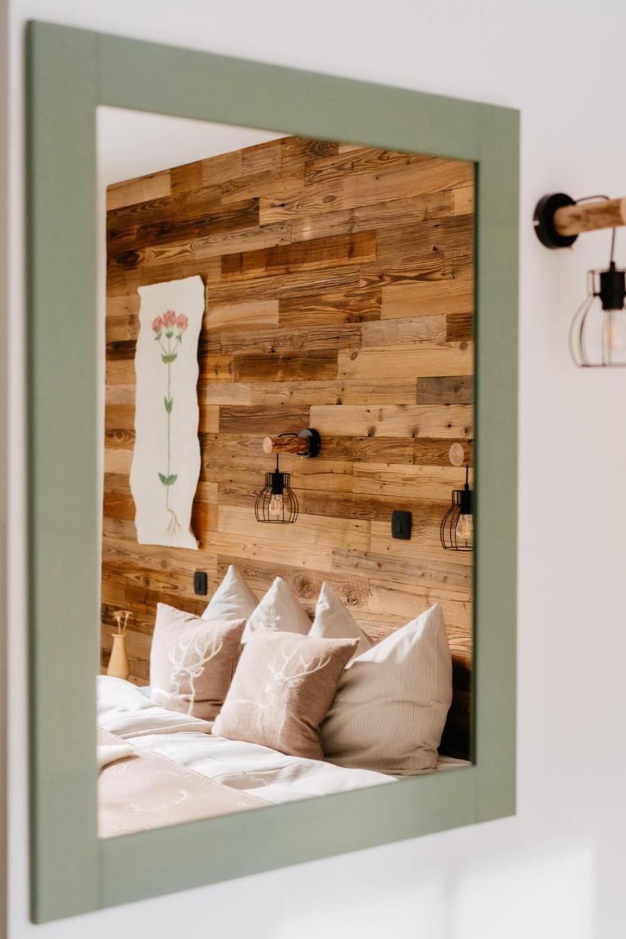 Отель Eko Hisa-Eco House Na Razpotju Солчава Экстерьер фото